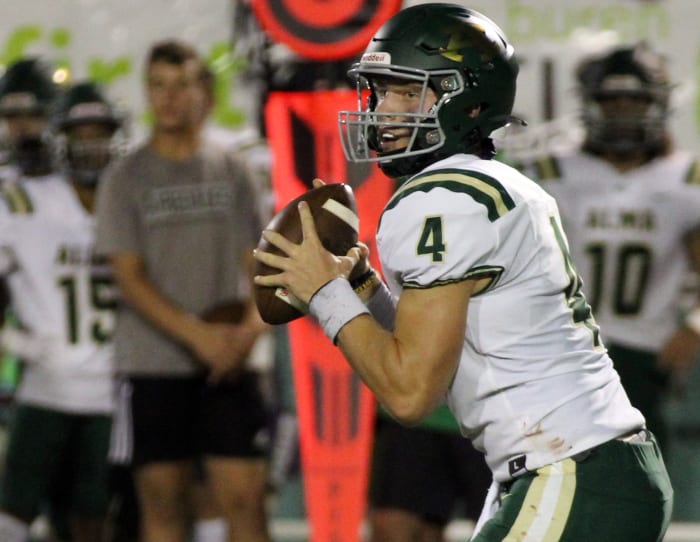 Jackson Daily and Alma play Class 5A defending state champion Little Rock Parkview in an opening-round playoff game Thursday night at Little Rock's War Memorial Stadium. (Photo by George Mitchell)